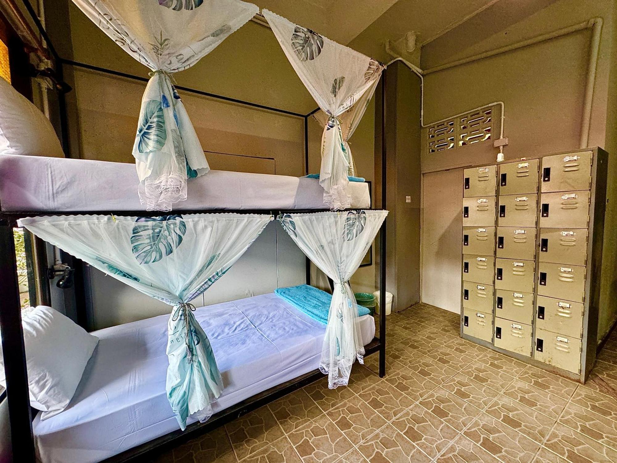 Eclipse Hostel And Bar Хаад Рин Экстерьер фото