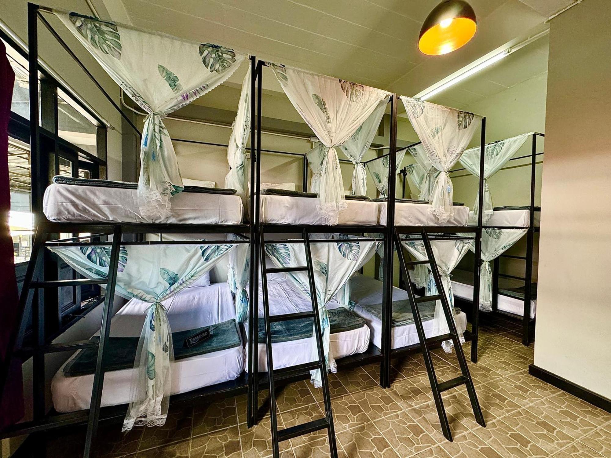 Eclipse Hostel And Bar Хаад Рин Экстерьер фото